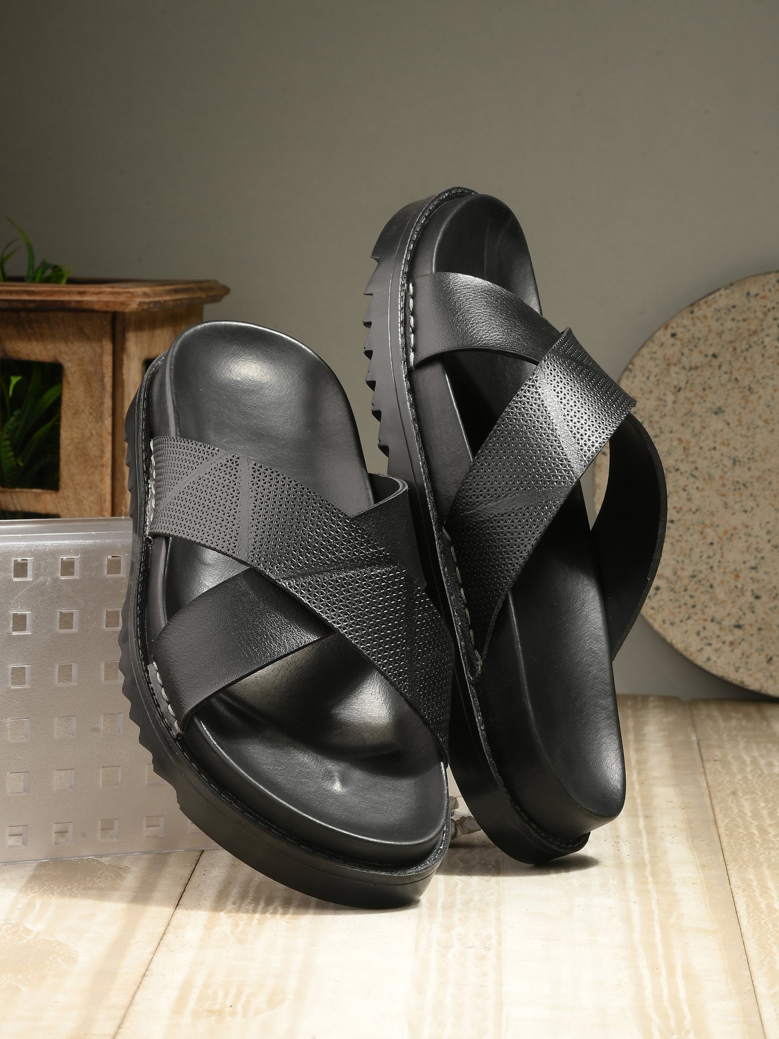 Men Black Cross Slide Slipper-AR1