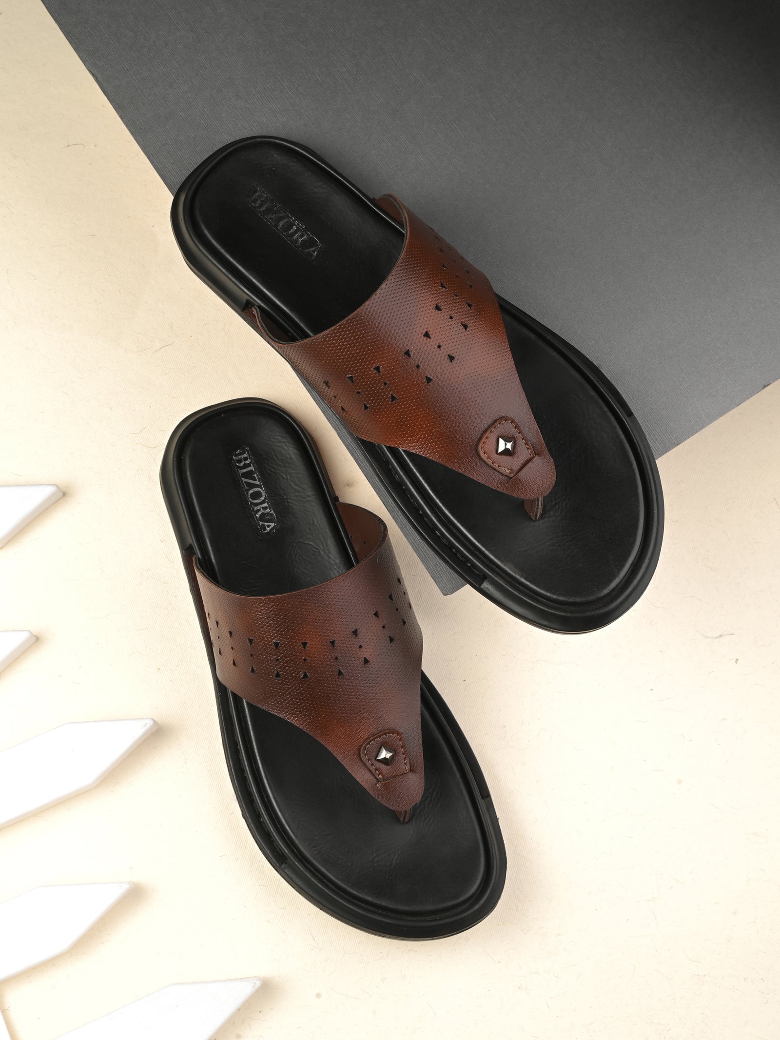 Men Brown v-shape slipper (B-13)